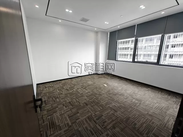 宁波小遛大厦隔壁萌恒大厦朝南163平精装带隔断带形象墙   7684元/月