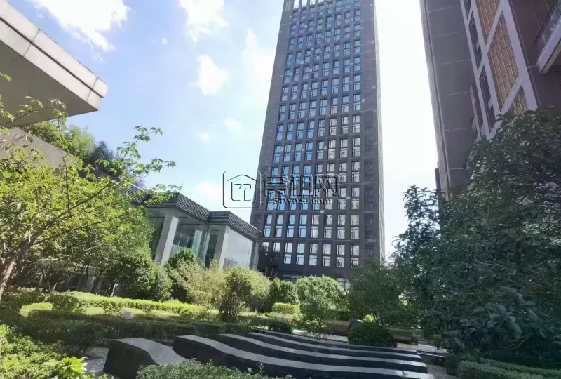 万特商务中心和上东商务中心哪个好