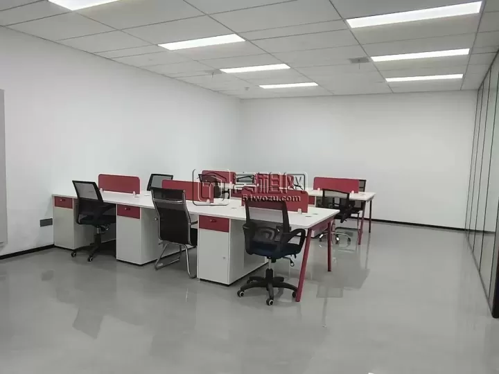 微软大厦出租带形象墙全套家具出租，地铁口，交通便利，配套齐全，停车方便优惠多多