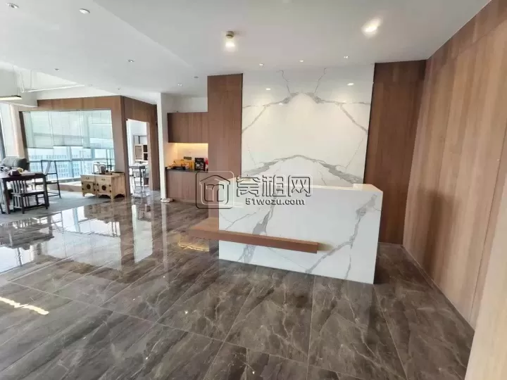 海曙青林湾旁~壹都文化广场高层 310平精装办公室出售310万寻有缘买主