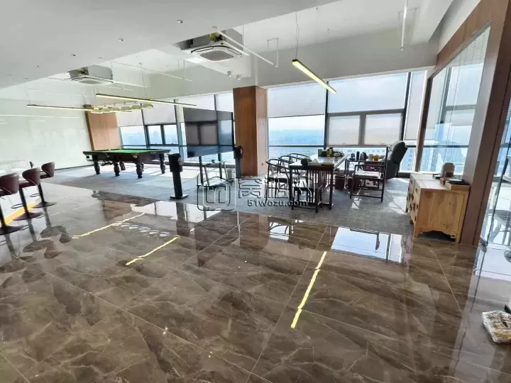 海曙青林湾旁~壹都文化广场高层 310平精装办公室出售310万寻有缘买主