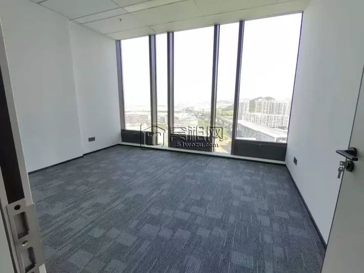 江北洪塘前洋街道万科云谷写字楼280平米出租