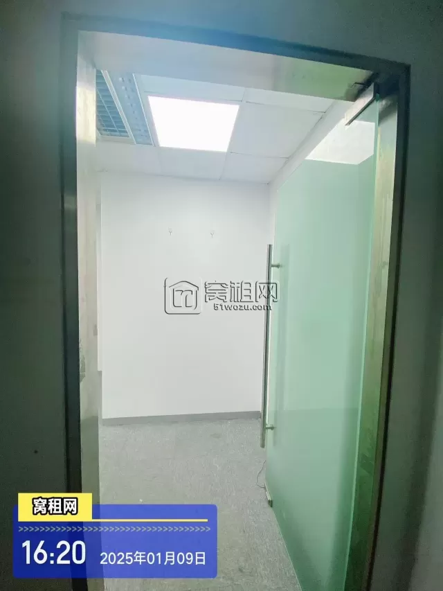 北仑地铁口TOD北仑金融大厦110平米办公室出租精装修
