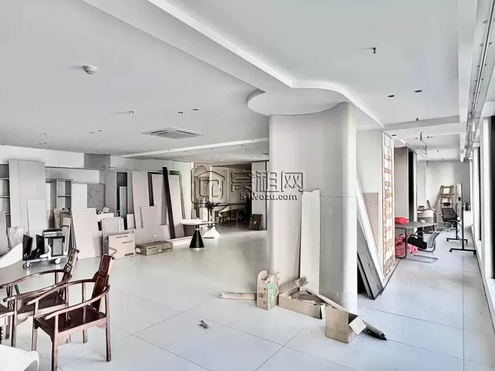 四号线潘火地铁口和荣大厦租赁新房源220.99㎡，户型方正，高得房率