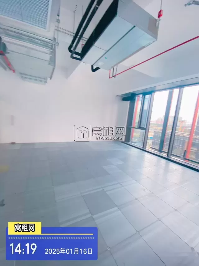 东部新城宁波NFCC时尚中心大厦出租400平米写字楼