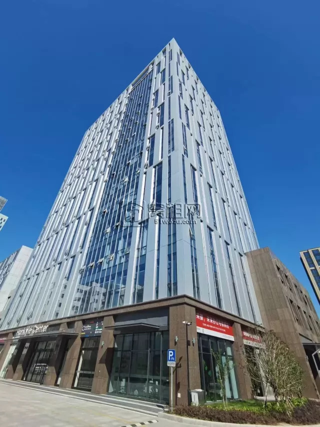 鄞州万达恒凯中心大厦面积208平，西南朝向，单价2.2元/平/天