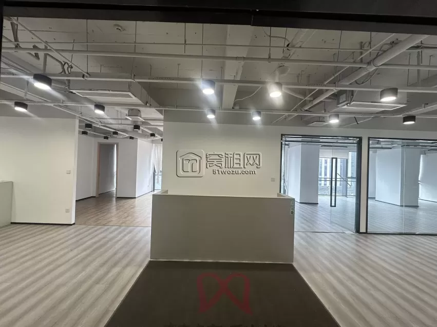南部商务区附近写字楼金东大厦 新出精装大面积三面采光房源 694.41平 总部办公好选择