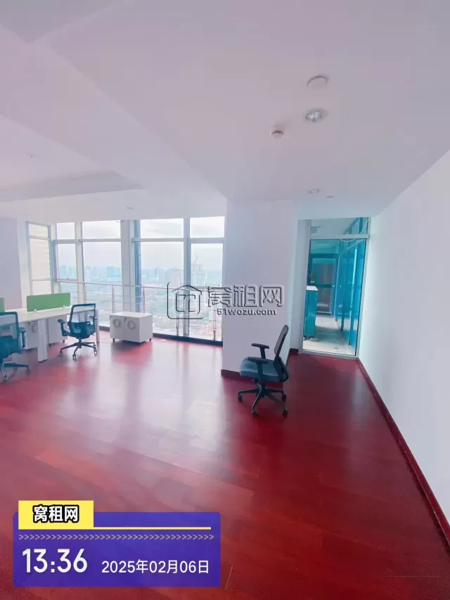 海曙区西门口地铁口200米写字楼高楼层出租