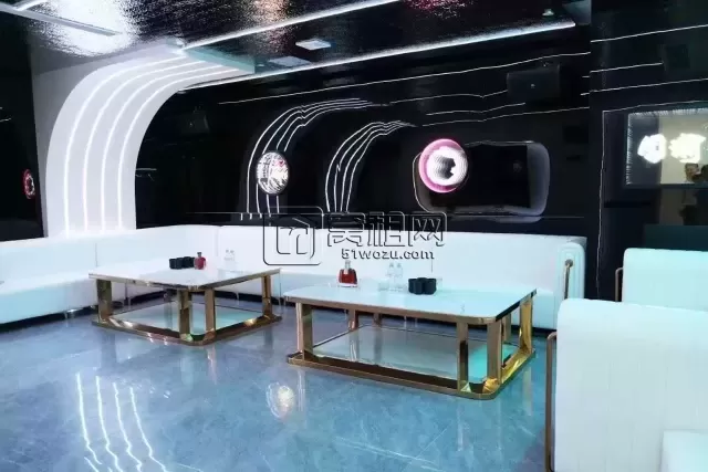 高新区凌云大厦650平会所➕办公，精装修，带全套家具，无转让费