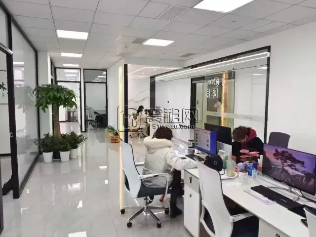 高新区凌云大厦650平会所➕办公，精装修，带全套家具，无转让费