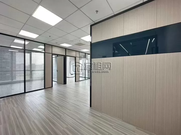 宁波研发园A区写字楼出租双面采光～看江看江，面积100平，价格4500/月