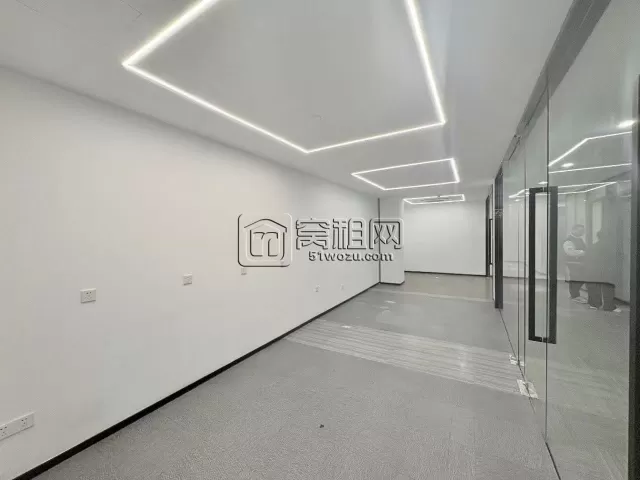 宁波市和荣大厦A座大面积1260平房租：1.7元/平/天24小时独立控制空调