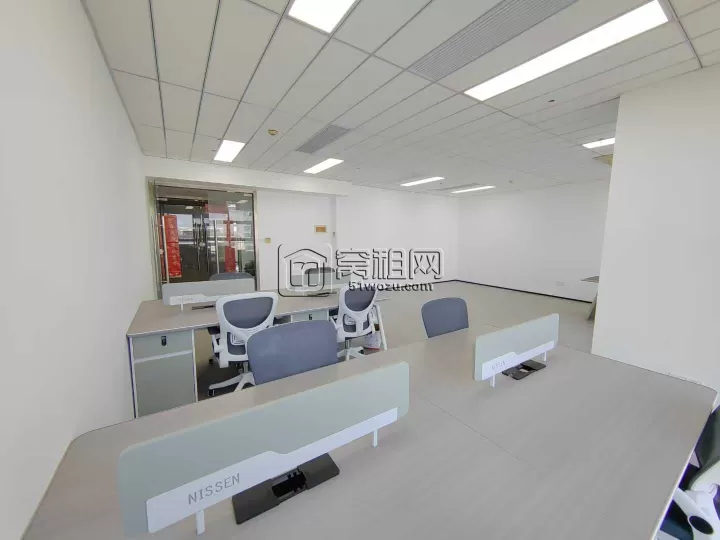 宁波高新区老庙万特商务中心附近95国际大厦写字楼85平家具已配好招租中