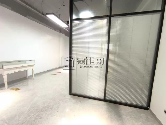鼓楼132创意园区办公面积85平朝南形象墙一隔间工业风出租