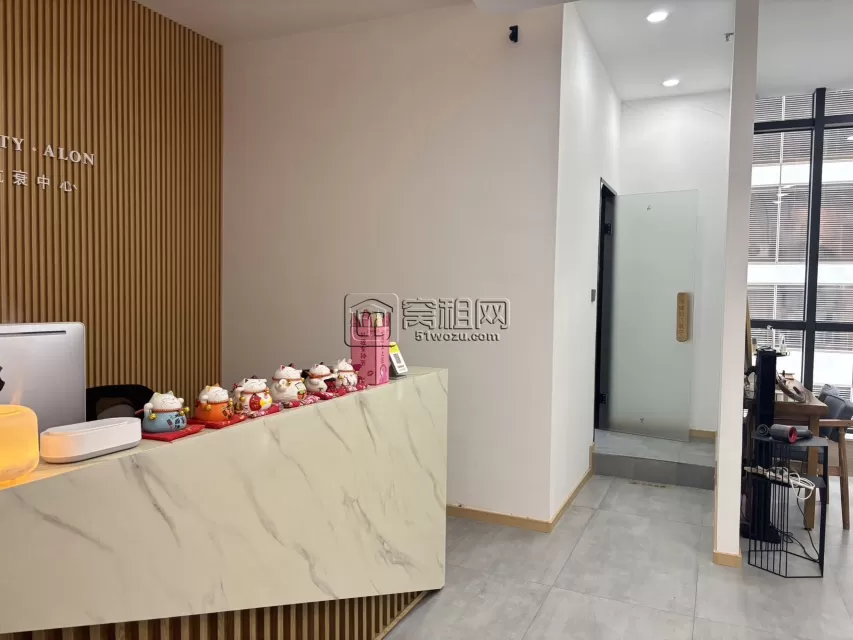 宁波南部商务区CBD大海大厦240平朝西，有上下水办公楼出租