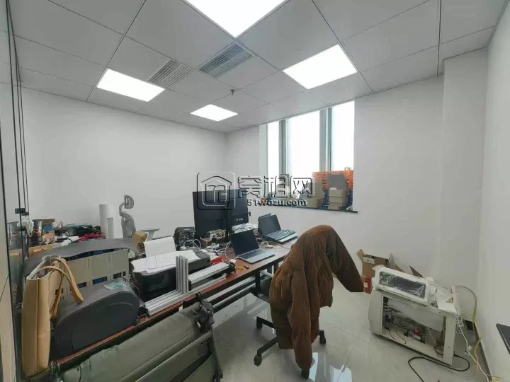 鄞州商会大厦隔壁广博国贸出租一套60平 工作日看房