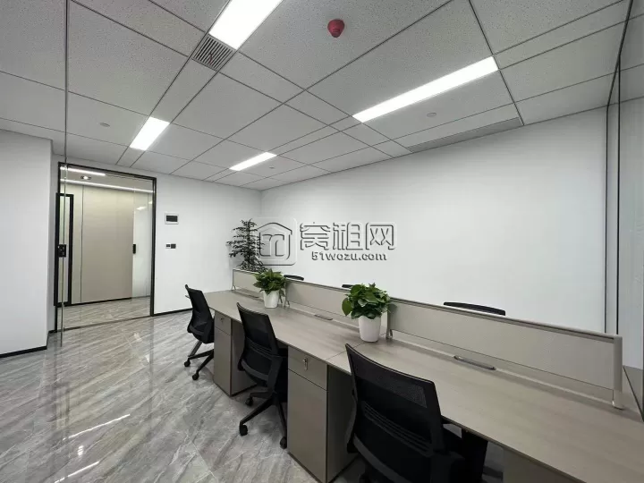 宁波高新区轿辰大厦隔壁涌金大厦面积70平写字楼出租