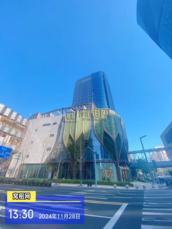 新世界宁波塔停车收费多少一个月？
