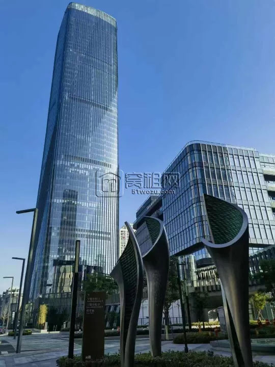 新世界宁波塔最新电梯口户型255平米出租