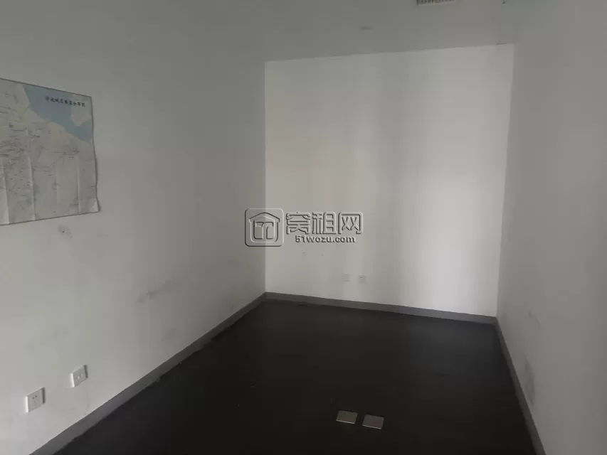 华茂总部壹号大厦对面布利杰商务大厦470平朝西北带阳台1.5块