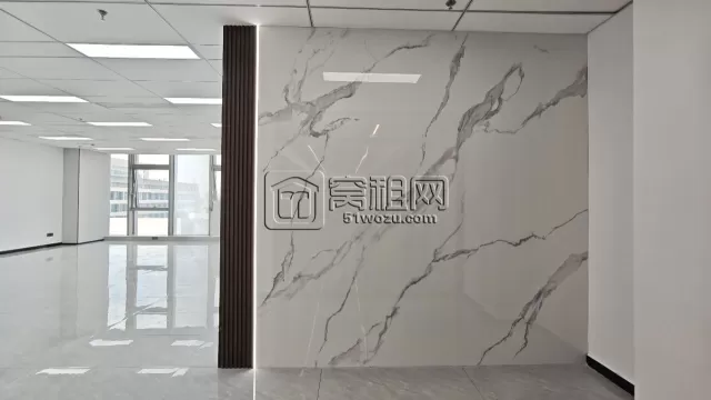 宁波妇儿医院隔壁星悦中心大厦190平米出租 朝西，正电梯口可以定制隔间