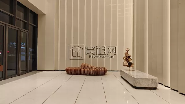 宁波妇儿医院隔壁星悦中心大厦190平米出租 朝西，正电梯口可以定制隔间