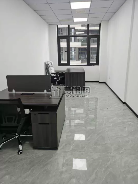 江北长兴路地铁口萤集云汇中心42平全新精装可定制隔间，现房随时可看，可拎包入驻