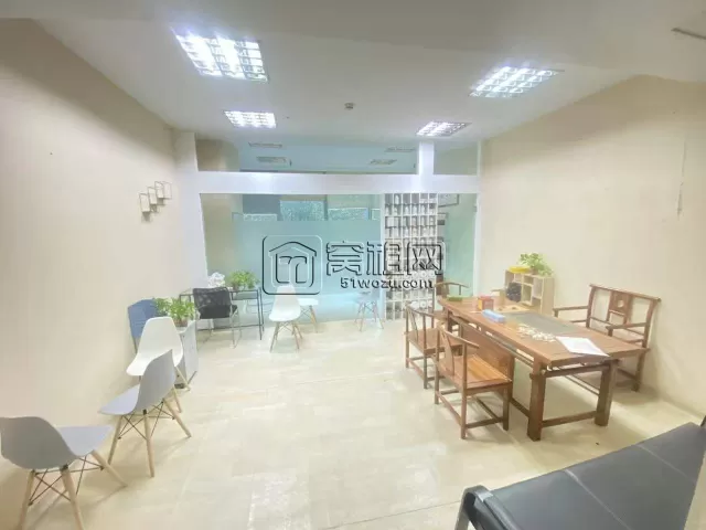 房东直租宁波汇亚国际精装75平，朝南全落地窗，看房随时