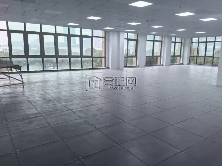 宁波高新区通途路华众控股大厦面积360平（可分割） 可按需定制隔间出租