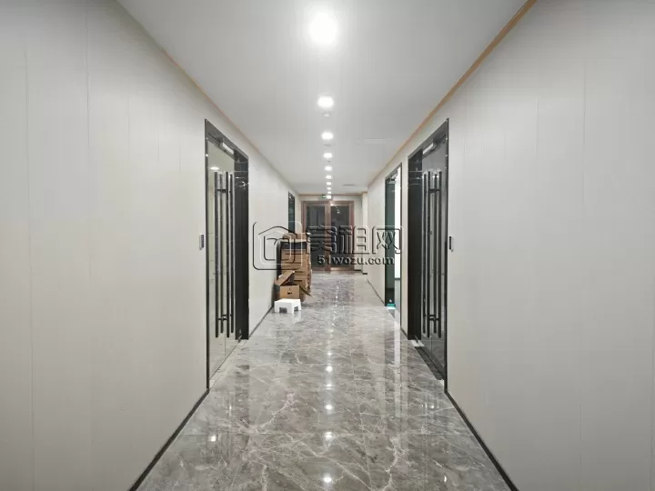 宁波高新区通途路华众控股大厦面积360平（可分割） 可按需定制隔间出租