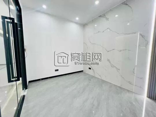 南部商务区，地铁口莲花楼 宁波商会大厦280平落地窗 全新精装，三个隔间可配家具