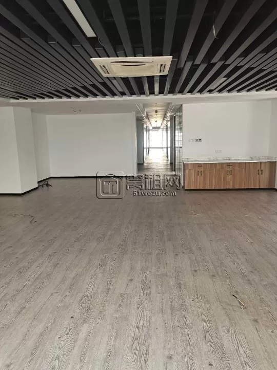 宁波白沙路外滩外滩大厦新出520平精装多隔间，朝江视野好，随时看房
