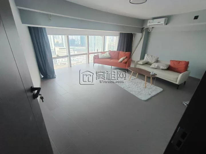 宁波天一广场写字楼出租世贸中心203平*2复式，精装修，独立卫生间，看江景