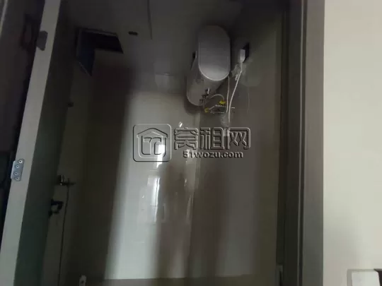 宁波天一广场写字楼出租世贸中心203平*2复式，精装修，独立卫生间，看江景