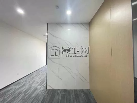 三江口玉米楼附近 银亿东岸 55平写字楼出租 精装小户型 欢迎入驻