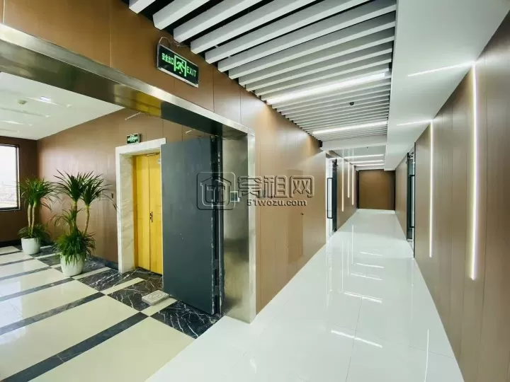 宁波柳丁立交桥西92平方凯越大厦办公室出租3500元一个月