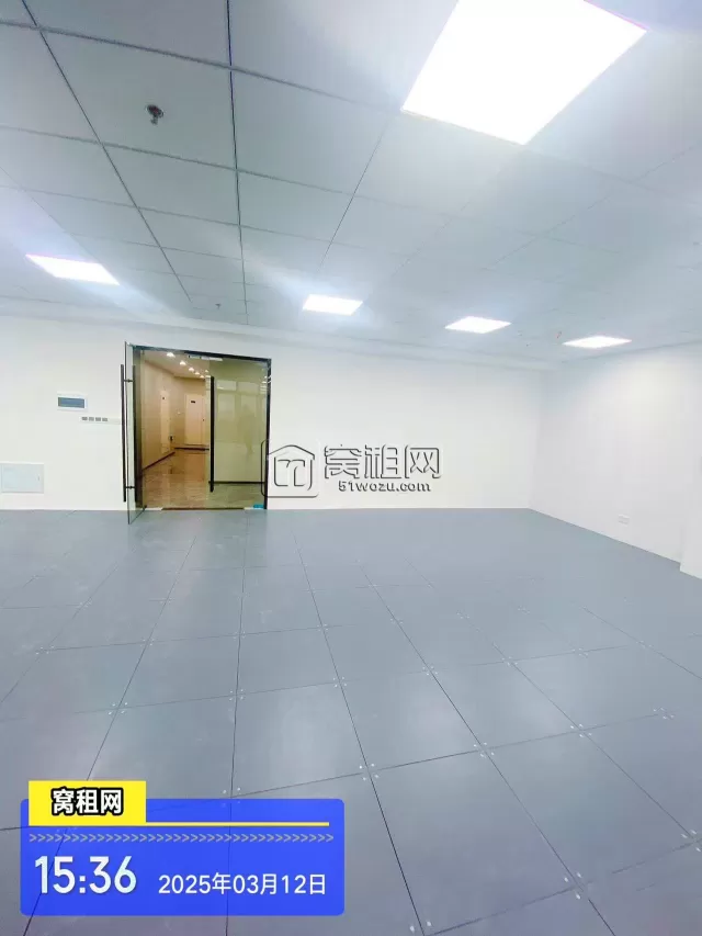 高新区华城大厦隔壁华众控股大厦300平米精装修办公室出租