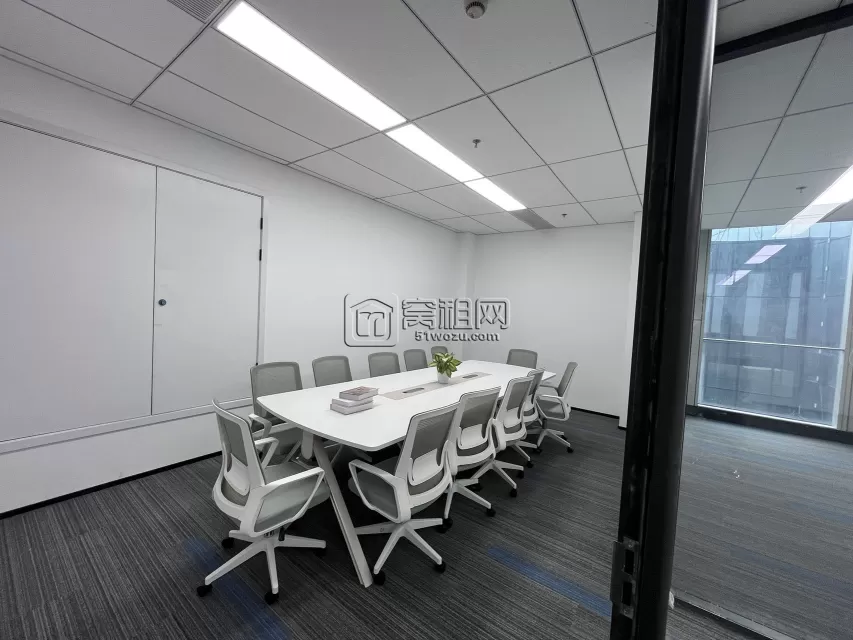 宁波亿浩钿数字产业园办公室租赁，精装修交付拎包办公正电梯口朝东