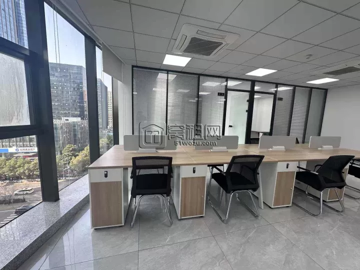 南部商务区泰康大厦176平 带全套家具 特价出租1.5元/平米/天