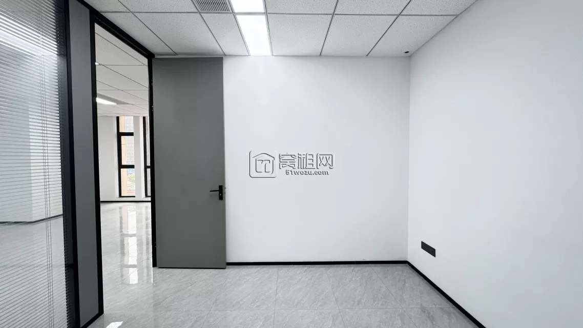 宁波和丰广场对面供销大厦出租300平精装修