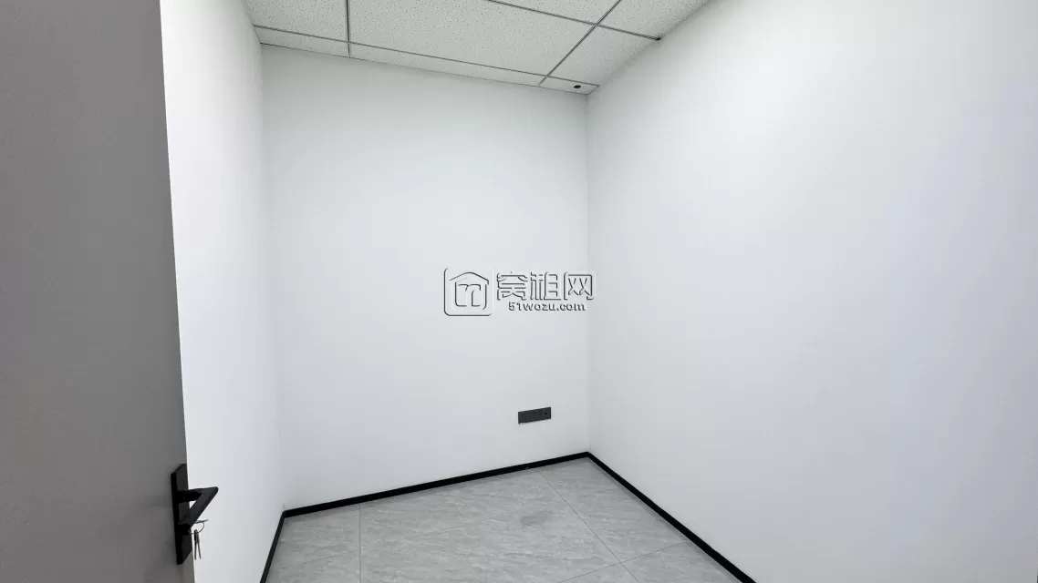 宁波和丰广场对面供销大厦出租300平精装修