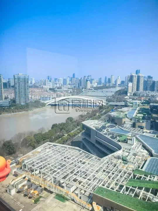 鄞州长丰南苑商务大厦江景房148平，带家具出租