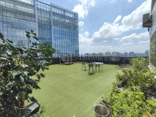 宁波人寿大厦对面灵桥广场面积：360平出租租金：13800元/月带水源