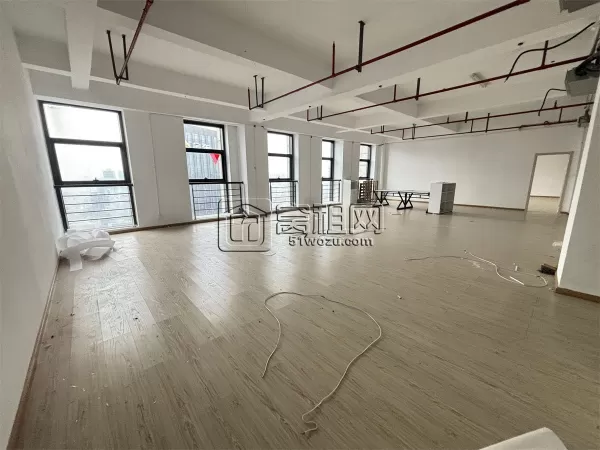 宁波微电子产业园440㎡出租精装办公室