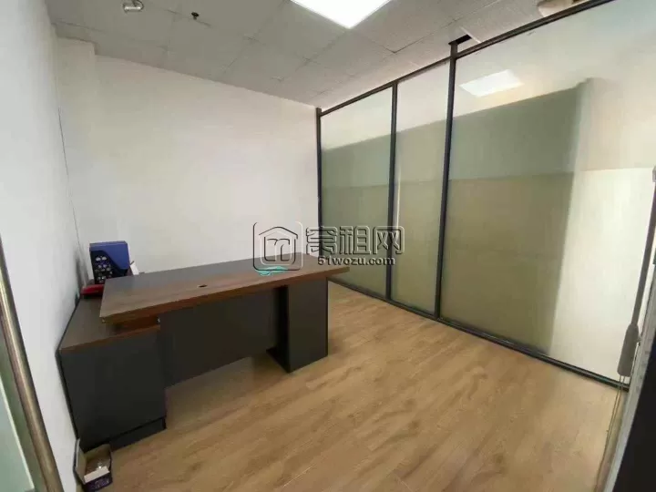 特价急租｜合和大厦南楼 精装南向2隔间·方正105平·拎包入住
