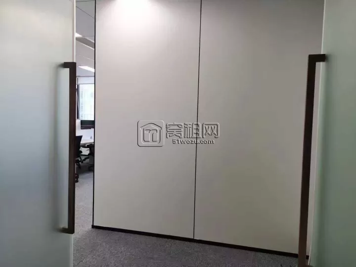 宁波南部商务区美豪大厦120平米带家具出租6000元每月