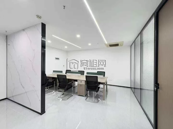南商博纳大厦76平 带全套家具随时入住