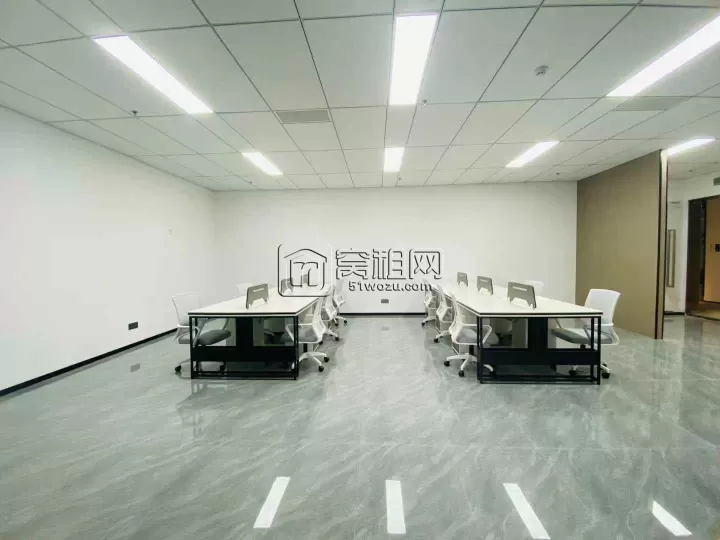 江北星湖中心大厦185平精装带家具出租