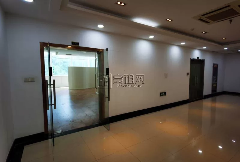 健宸大厦产证面积134.02平方，含税开票1.4元/天/平方出租