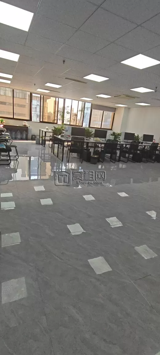 宁波天一广场写字楼出租面积198平朝向东南3隔间独立空调